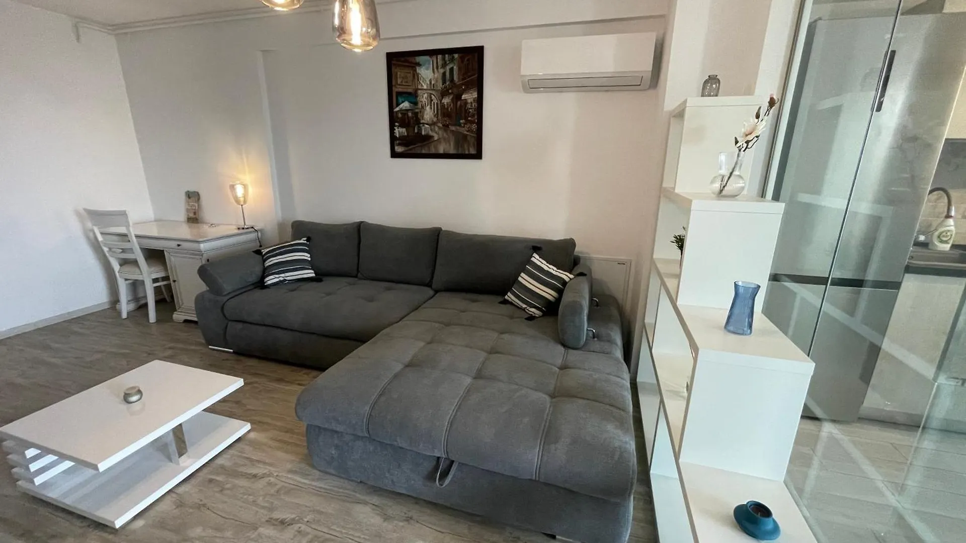 Yusuf Nerva Traian Apartament 부쿠레슈티