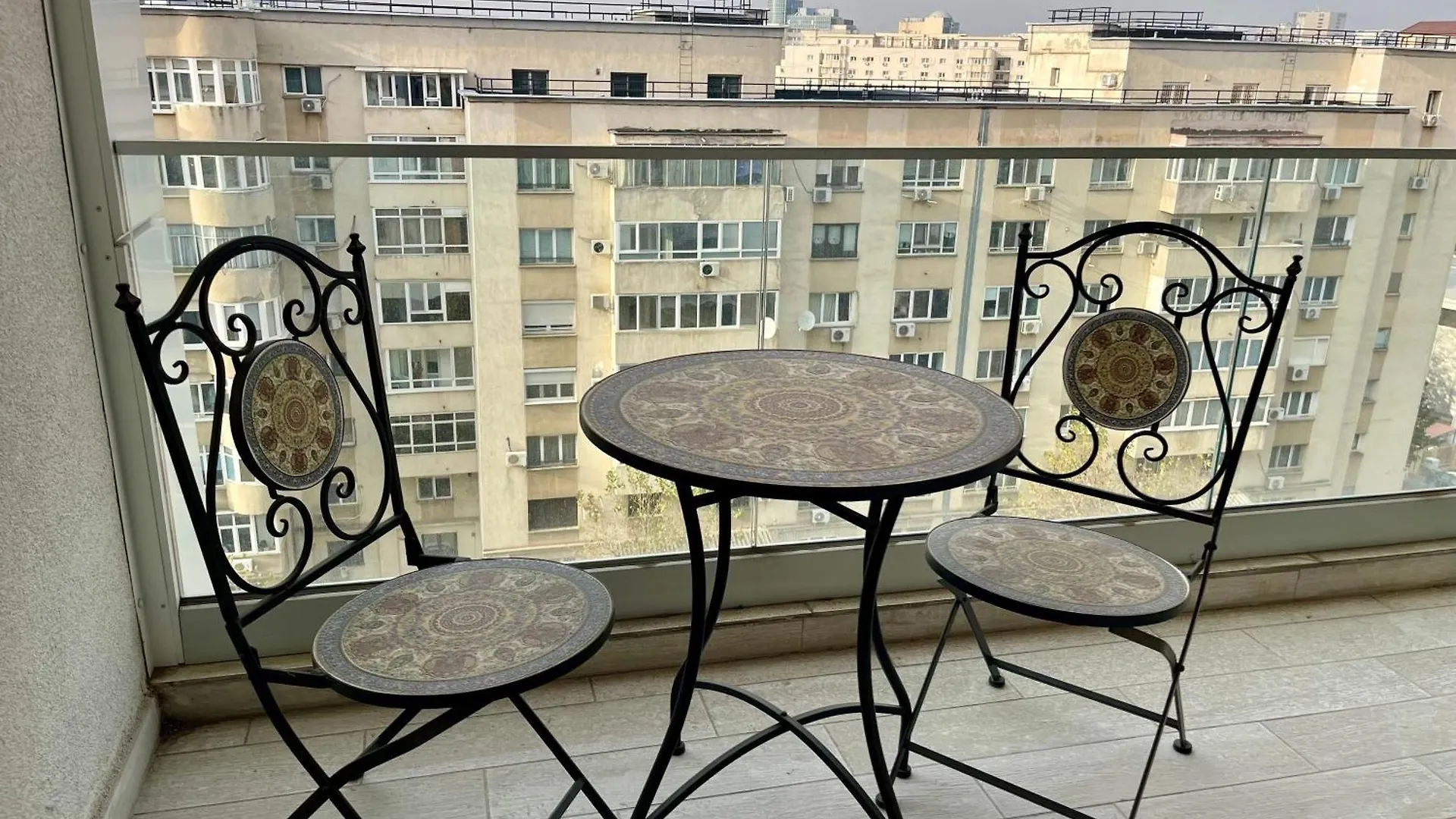 아파트 Yusuf Nerva Traian Apartament 부쿠레슈티