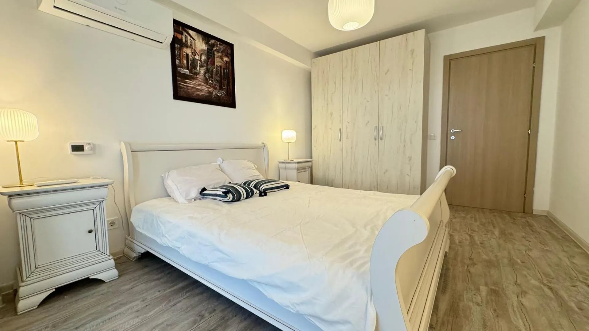 Yusuf Nerva Traian Apartament 부쿠레슈티 아파트